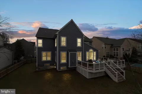 Exterior - 42951 Cloverleaf Ct, Broadlands, VA 20148 photo 9 of 12