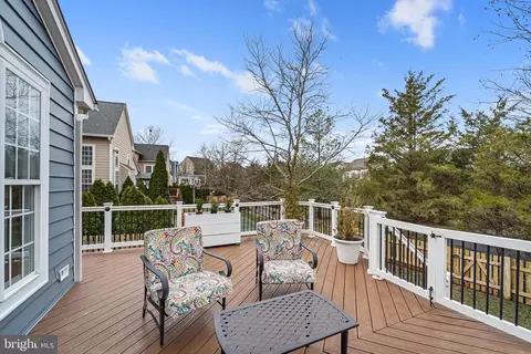 Exterior - 42951 Cloverleaf Ct, Broadlands, VA 20148 photo 6 of 12