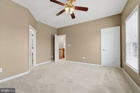 Bedroom - 42951 Cloverleaf Ct, Broadlands, VA 20148 photo 4 of 7