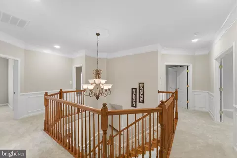 Entry Way - 42951 Cloverleaf Ct, Broadlands, VA 20148 photo 5 of 6