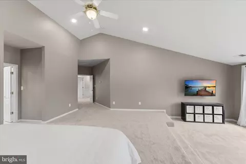 Entry Way - 42951 Cloverleaf Ct, Broadlands, VA 20148 photo 6 of 6