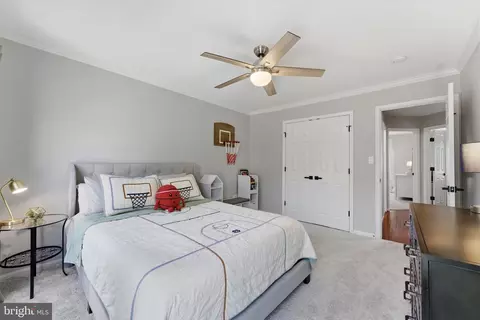 Bedroom - 20367 Bowfonds St, Ashburn, VA 20147 photo 5 of 7