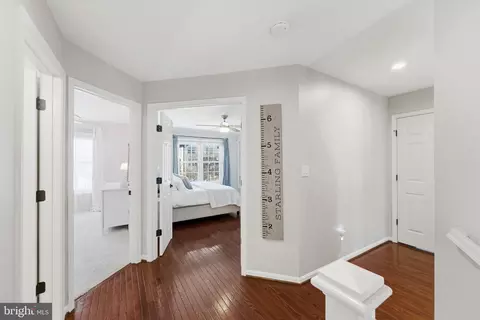 Entry Way - 20367 Bowfonds St, Ashburn, VA 20147 photo 3 of 7