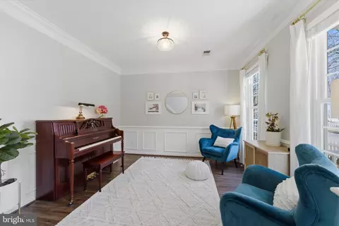 Entry Way - 20367 Bowfonds St, Ashburn, VA 20147 photo 2 of 7