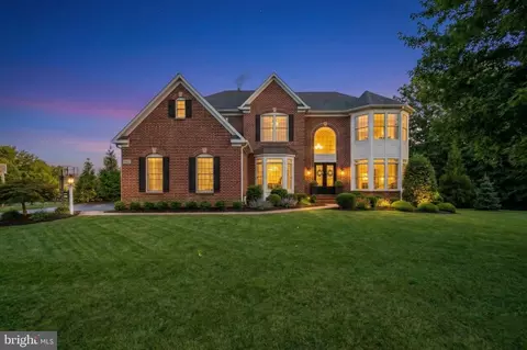 40631 Lenah Run Cir, Aldie, VA 20105