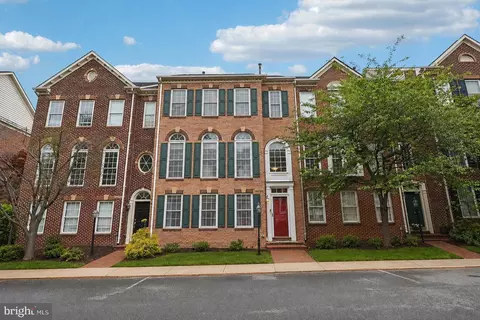 43798 Bent Creek Ter, Leesburg, VA 20176