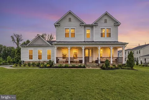 219 Idyllic Pl SE, Leesburg, VA 20175