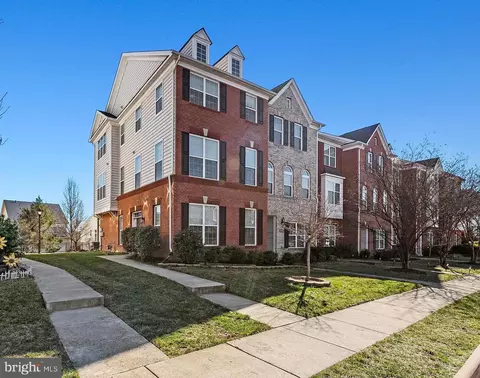 43151 Whelplehill Ter, Ashburn, VA 20148