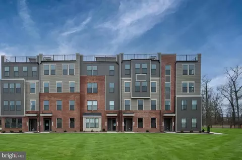 44576 Strabane Ter, Ashburn, VA 20147