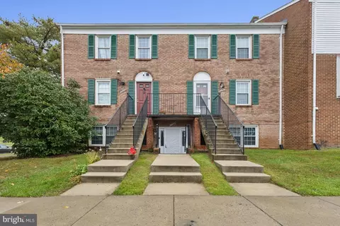 1049 A Margate Ct, Sterling, VA 20164