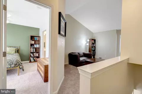 Entry Way - 43546 Mink Meadows St, Chantilly, VA 20152 photo 9 of 12