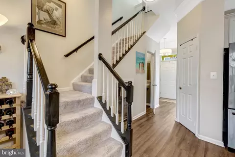 Entry Way - 43546 Mink Meadows St, Chantilly, VA 20152 photo 5 of 12
