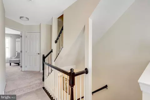 Entry Way - 43546 Mink Meadows St, Chantilly, VA 20152 photo 6 of 12