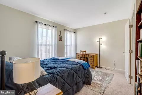 Bedroom - 43546 Mink Meadows St, Chantilly, VA 20152 photo 6 of 7