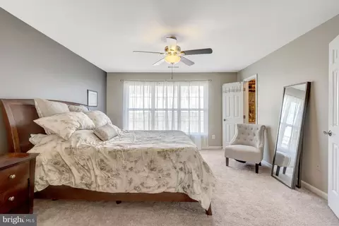 Bedroom - 43546 Mink Meadows St, Chantilly, VA 20152 photo 3 of 7