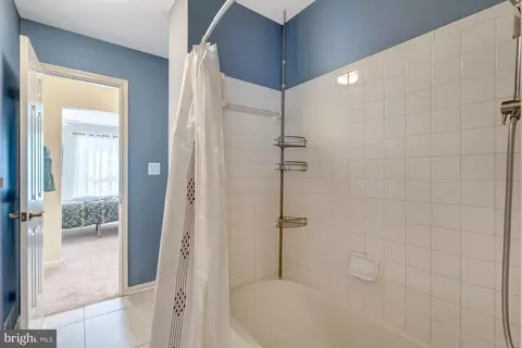 Bath - 43546 Mink Meadows St, Chantilly, VA 20152 photo 4 of 5