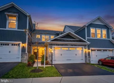 23716 September Sun Sq, Ashburn, VA 20148