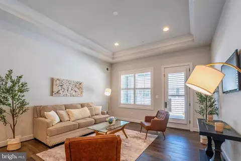 Living - 23716 September Sun Sq, Ashburn, VA 20148 photo 3 of 3