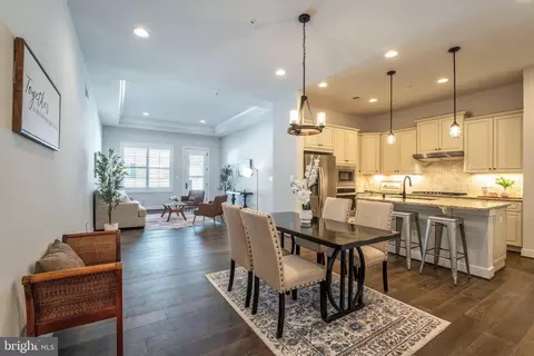Entry Way - 23716 September Sun Sq, Ashburn, VA 20148 photo 2 of 4