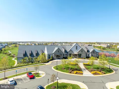 View/Area - 23716 September Sun Sq, Ashburn, VA 20148 photo 2 of 8