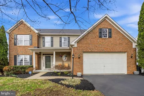 229 Park Gate Dr SE, Leesburg, VA 20175