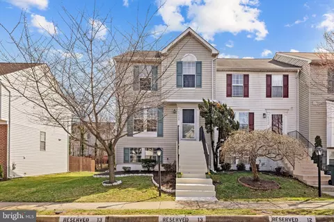 45430 Gable Sq, Sterling, VA 20164