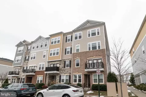 24558 Rosebay Ter, Aldie, VA 20105
