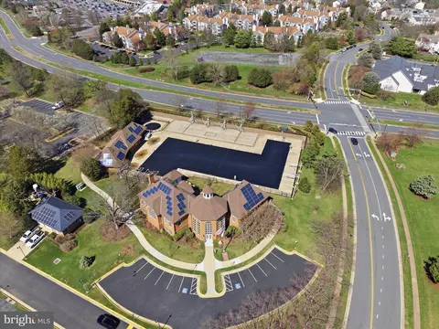 View/Area - 21134 Dray Ter, Ashburn, VA 20147 photo 3 of 5