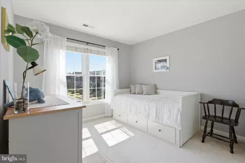 Bedroom - 21134 Dray Ter, Ashburn, VA 20147 photo 5 of 5