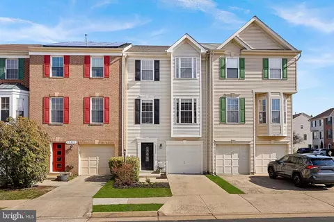 Exterior - 20392 Farmgate Ter, Ashburn, VA 20147 photo 3 of 16