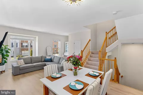 Dining - 20392 Farmgate Ter, Ashburn, VA 20147 photo 3 of 3