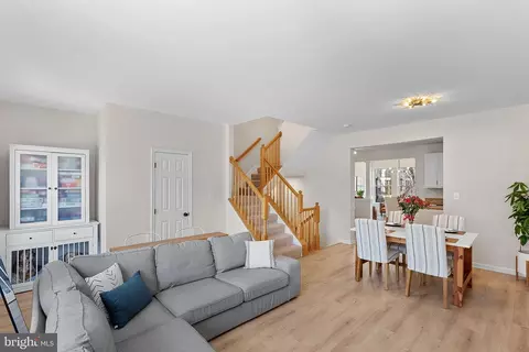 Entry Way - 20392 Farmgate Ter, Ashburn, VA 20147 photo 3 of 7