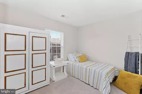 Bedroom - 20392 Farmgate Ter, Ashburn, VA 20147 photo 4 of 6