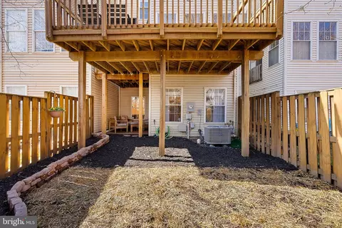 Exterior - 20392 Farmgate Ter, Ashburn, VA 20147 photo 13 of 16