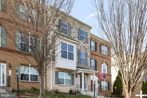 1590 Kinnaird Ter NE, Leesburg, VA 20176