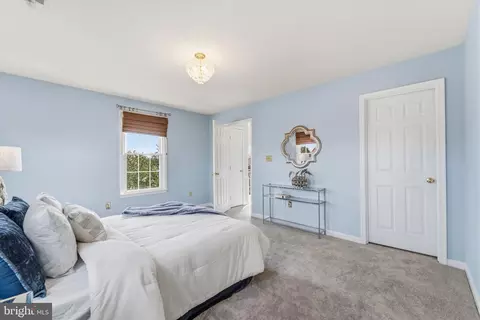 43451 Livery Sq, Ashburn, VA 20147 photo 27