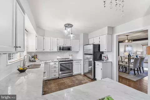 43451 Livery Sq, Ashburn, VA 20147 photo 10