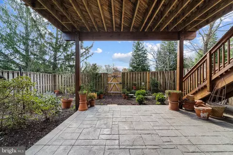 43451 Livery Sq, Ashburn, VA 20147 photo 39