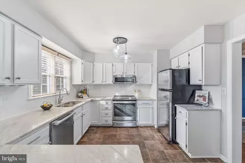 43451 Livery Sq, Ashburn, VA 20147 photo 11