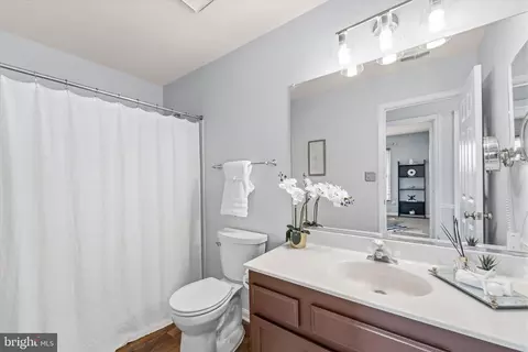 43451 Livery Sq, Ashburn, VA 20147 photo 35