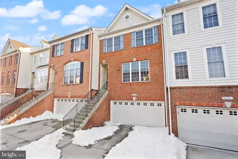 42683 Sandman Ter, Chantilly, VA 20152