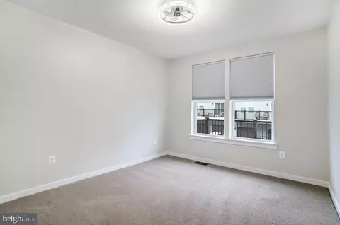 Bedroom - 44499 Wolfhound Sq, Ashburn, VA 20147 photo 1 of 1