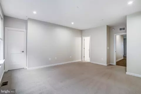 Other - 44499 Wolfhound Sq, Ashburn, VA 20147 photo 4 of 7