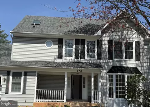 213 Primavera Cir, Sterling, VA 20165