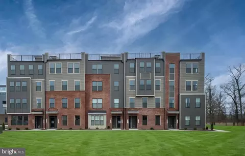 44582 Strabane Ter, Ashburn, VA 20147