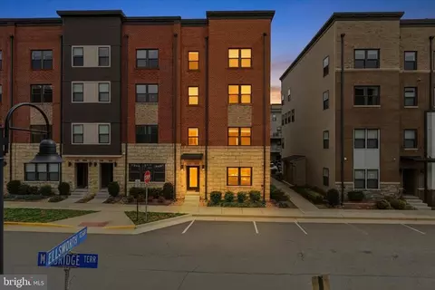 20518 Milbridge Ter, Ashburn, VA 20147