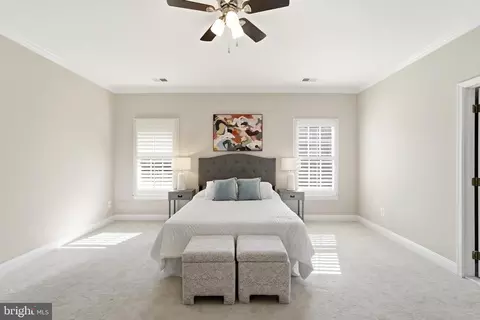 Bedroom - 19925 Interlachen Cir, Ashburn, VA 20147 photo 5 of 11