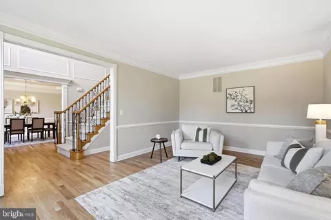 Living - 19925 Interlachen Cir, Ashburn, VA 20147 photo 1 of 11