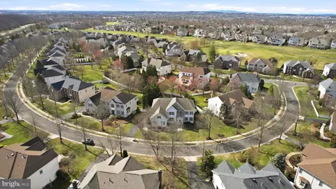 View/Area - 19925 Interlachen Cir, Ashburn, VA 20147 photo 7 of 7