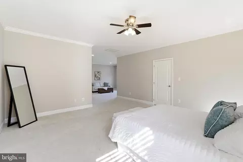 Bedroom - 19925 Interlachen Cir, Ashburn, VA 20147 photo 4 of 11